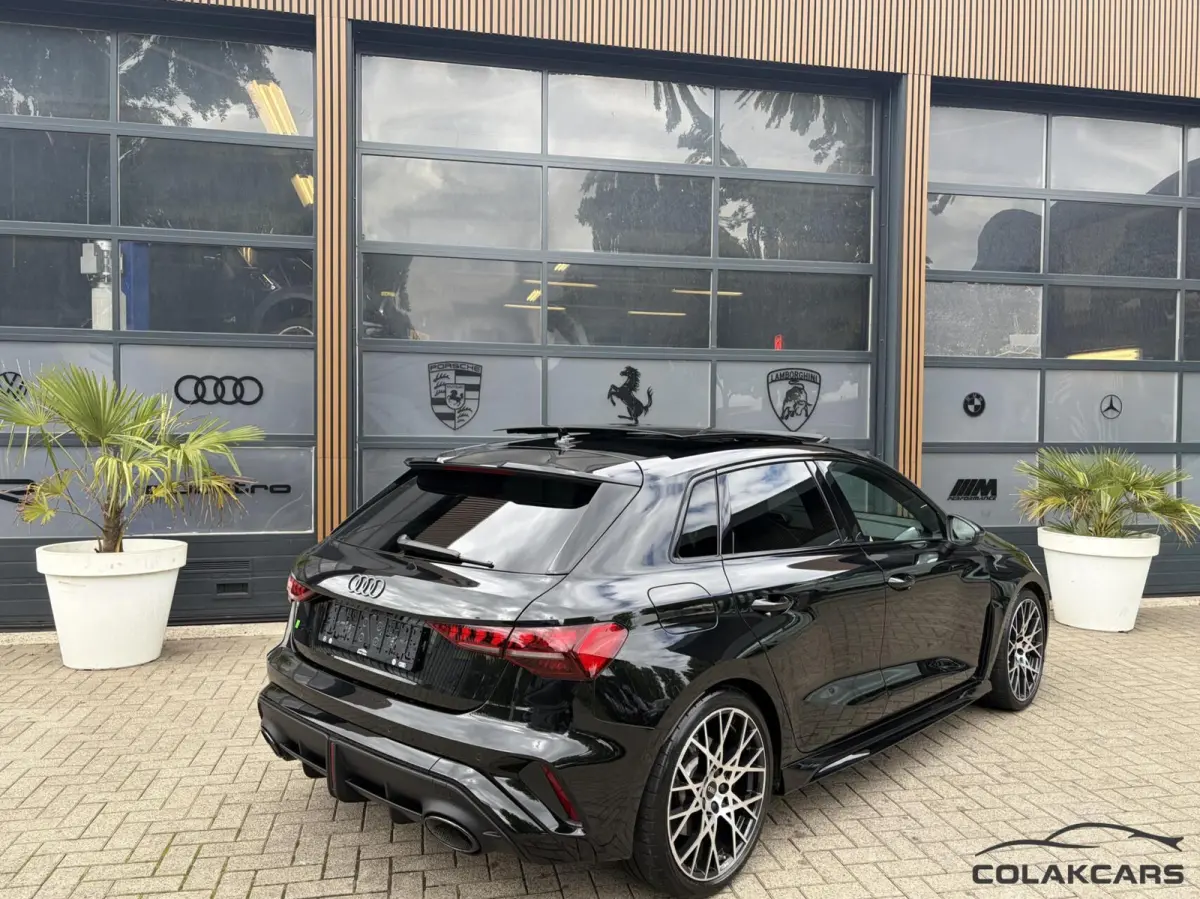 RS 3 2.5 TFSI RS 3 quattro