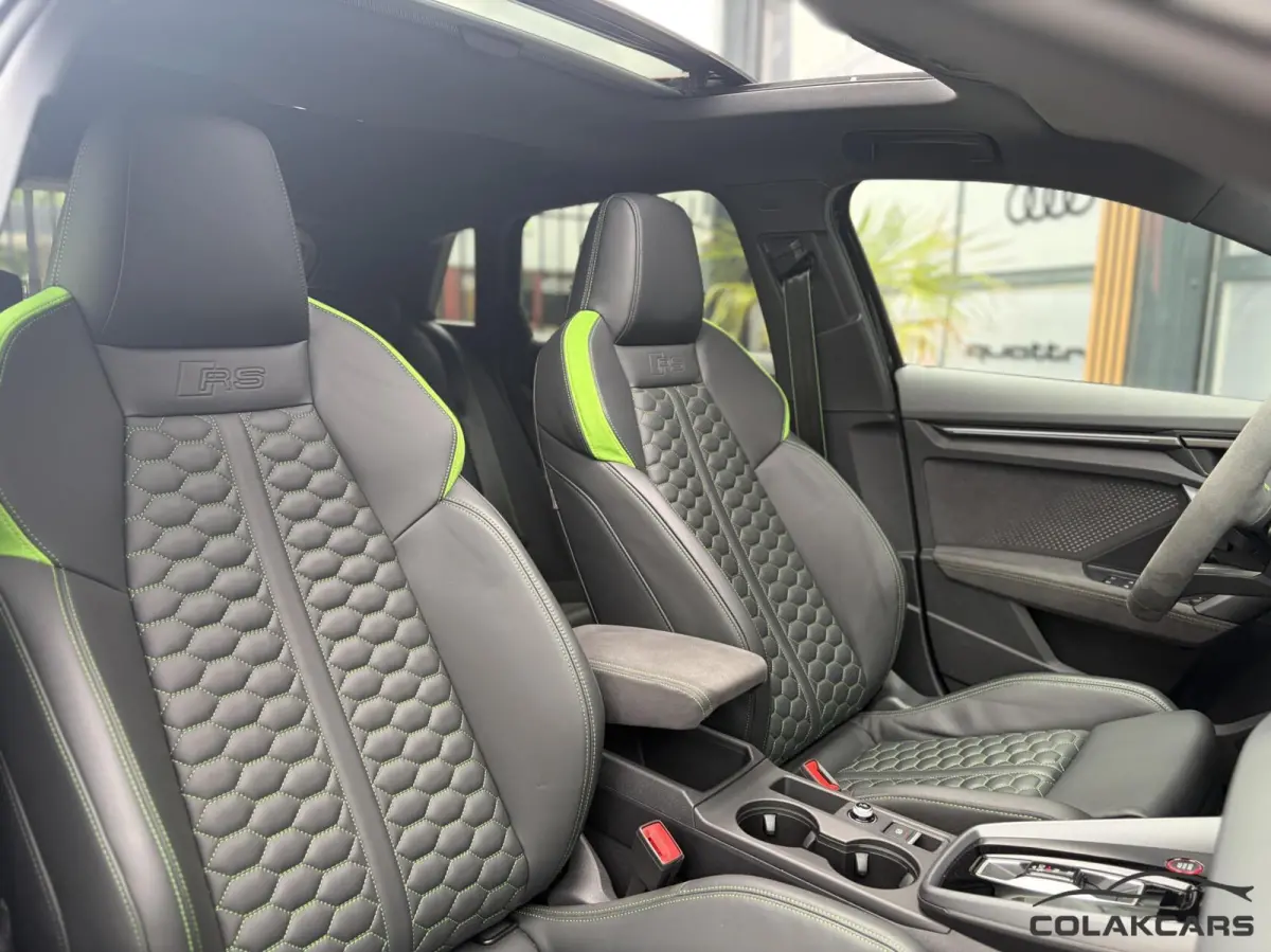 RS 3 2.5 TFSI RS 3 quattro