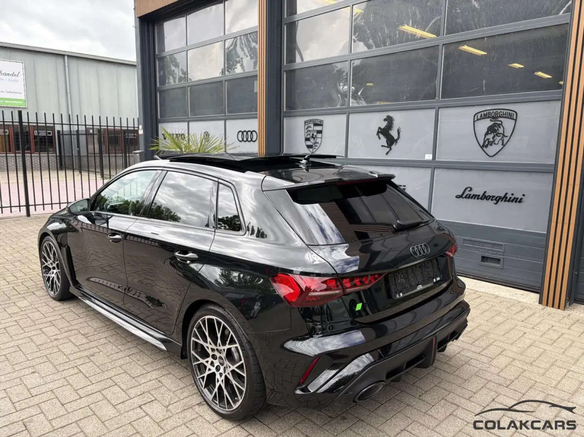 RS 3 2.5 TFSI RS 3 quattro