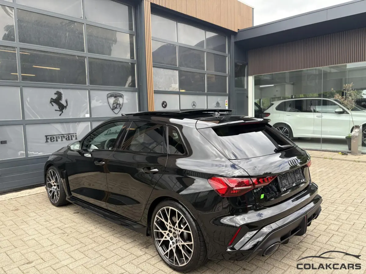 RS 3 2.5 TFSI RS 3 quattro