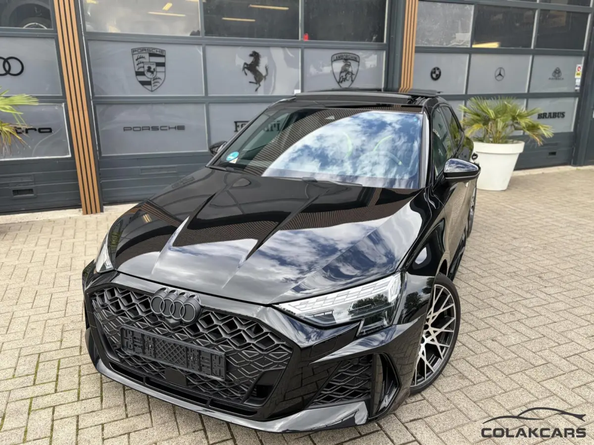 RS 3 2.5 TFSI RS 3 quattro