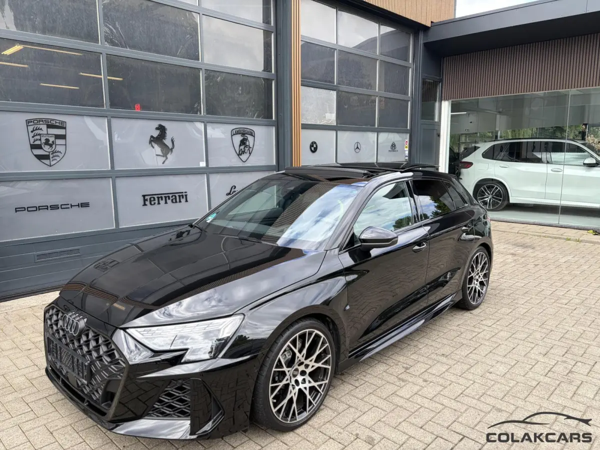 RS 3 2.5 TFSI RS 3 quattro