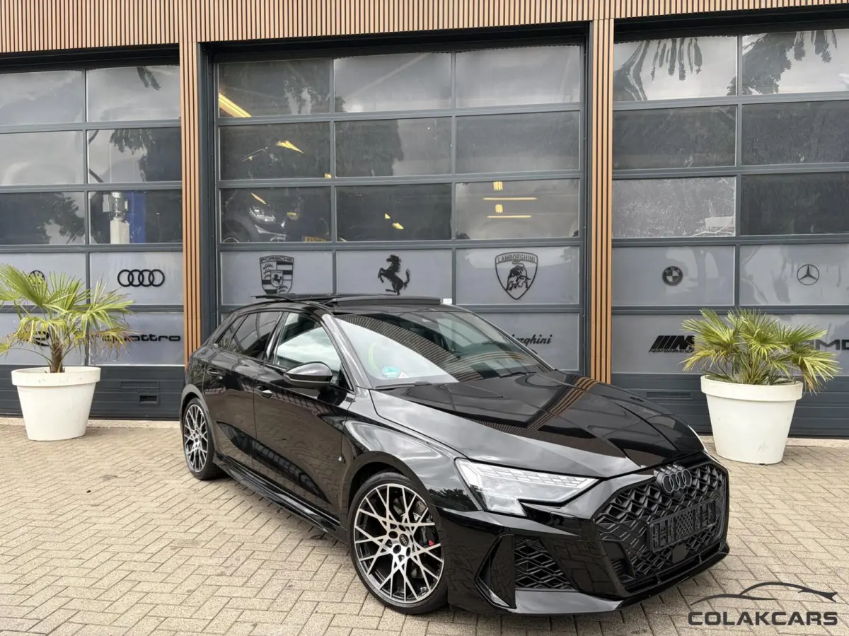 RS 3 2.5 TFSI RS 3 quattro