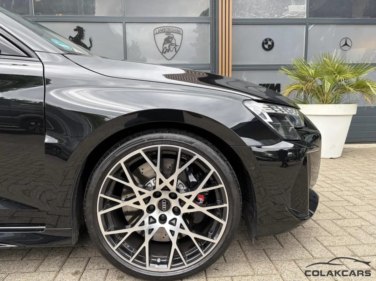 RS 3 2.5 TFSI RS 3 quattro