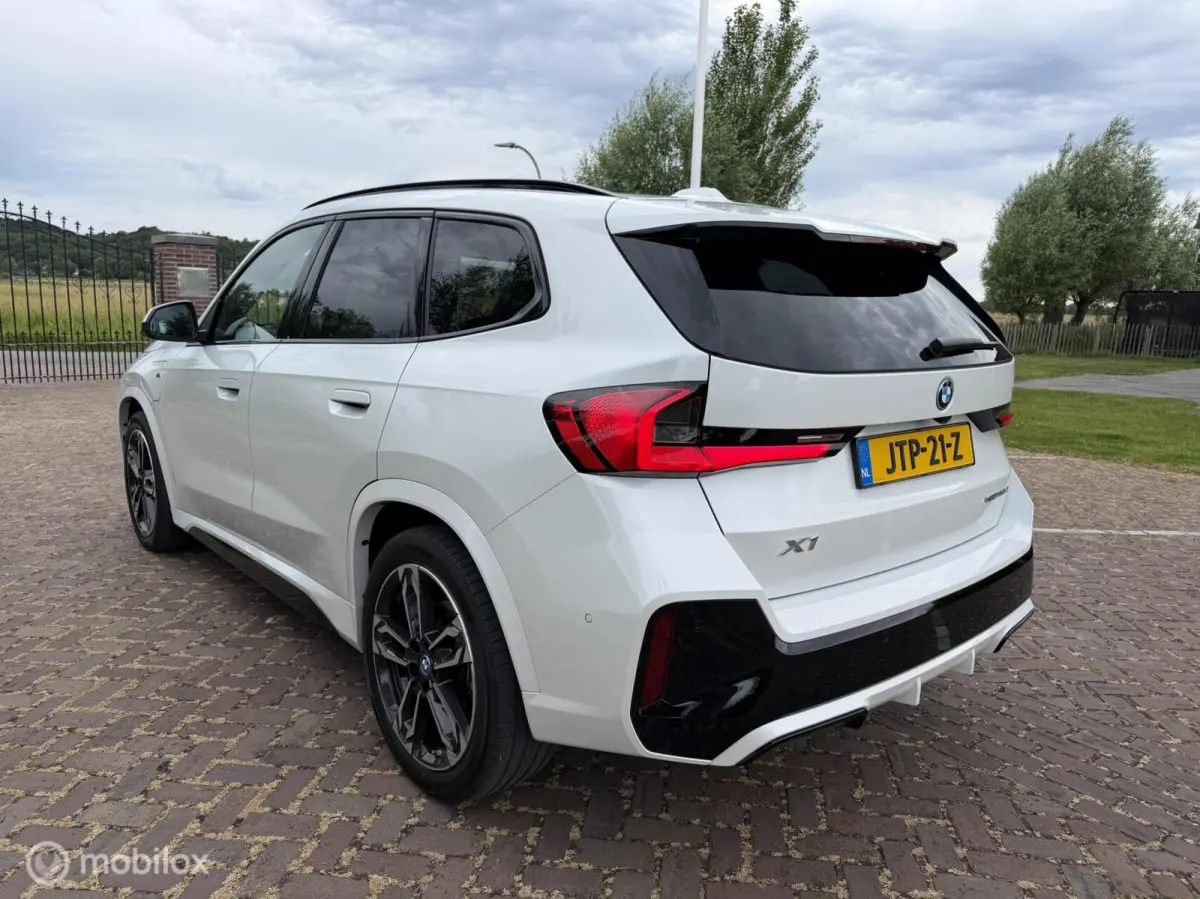 xDrive25e M Sport Pano H&K HUD 360 Memory Leder ACC