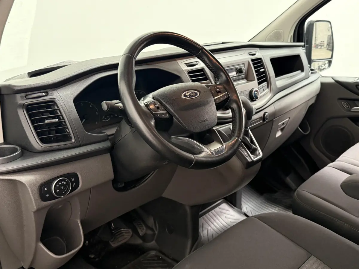 300 2.0 TDCI L1H1 Trend Automaat Raptor Edition Parkeersensoren Cruise Control Airco Stoelverwarming Verwarmbare voorruit
