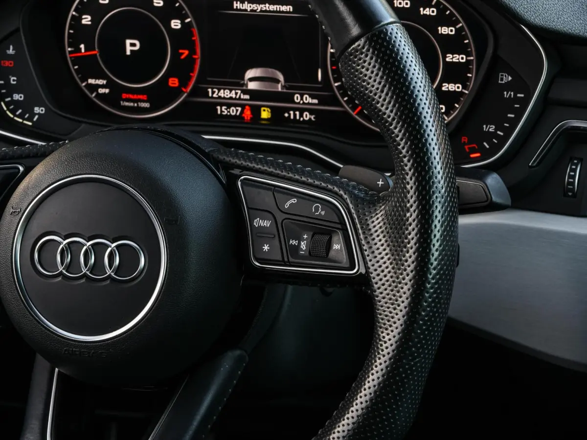 1.4 TFSI Sport S-line Edition Virtual Cockpit Ambianceverlichting Stoelverwarming LED Apple CarPlay Android Auto DAB Navigatie 18"