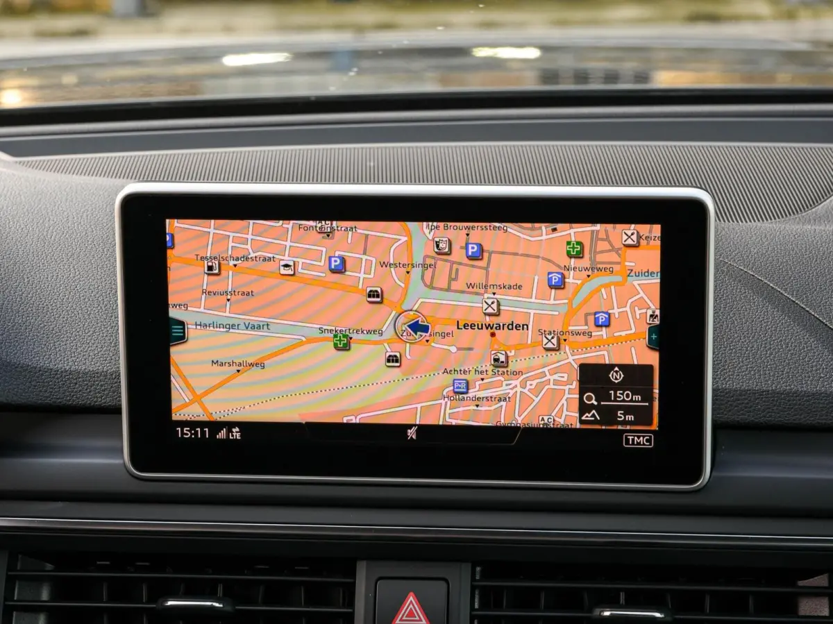 1.4 TFSI Sport S-line Edition Virtual Cockpit Ambianceverlichting Stoelverwarming LED Apple CarPlay Android Auto DAB Navigatie 18"