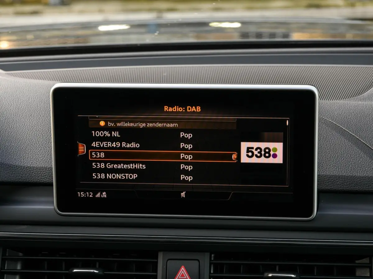 1.4 TFSI Sport S-line Edition Virtual Cockpit Ambianceverlichting Stoelverwarming LED Apple CarPlay Android Auto DAB Navigatie 18"