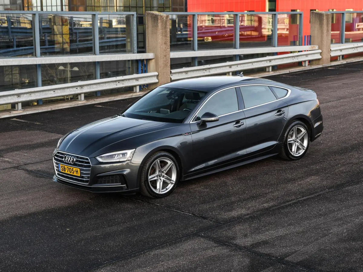 1.4 TFSI Sport S-line Edition Virtual Cockpit Ambianceverlichting Stoelverwarming LED Apple CarPlay Android Auto DAB Navigatie 18"