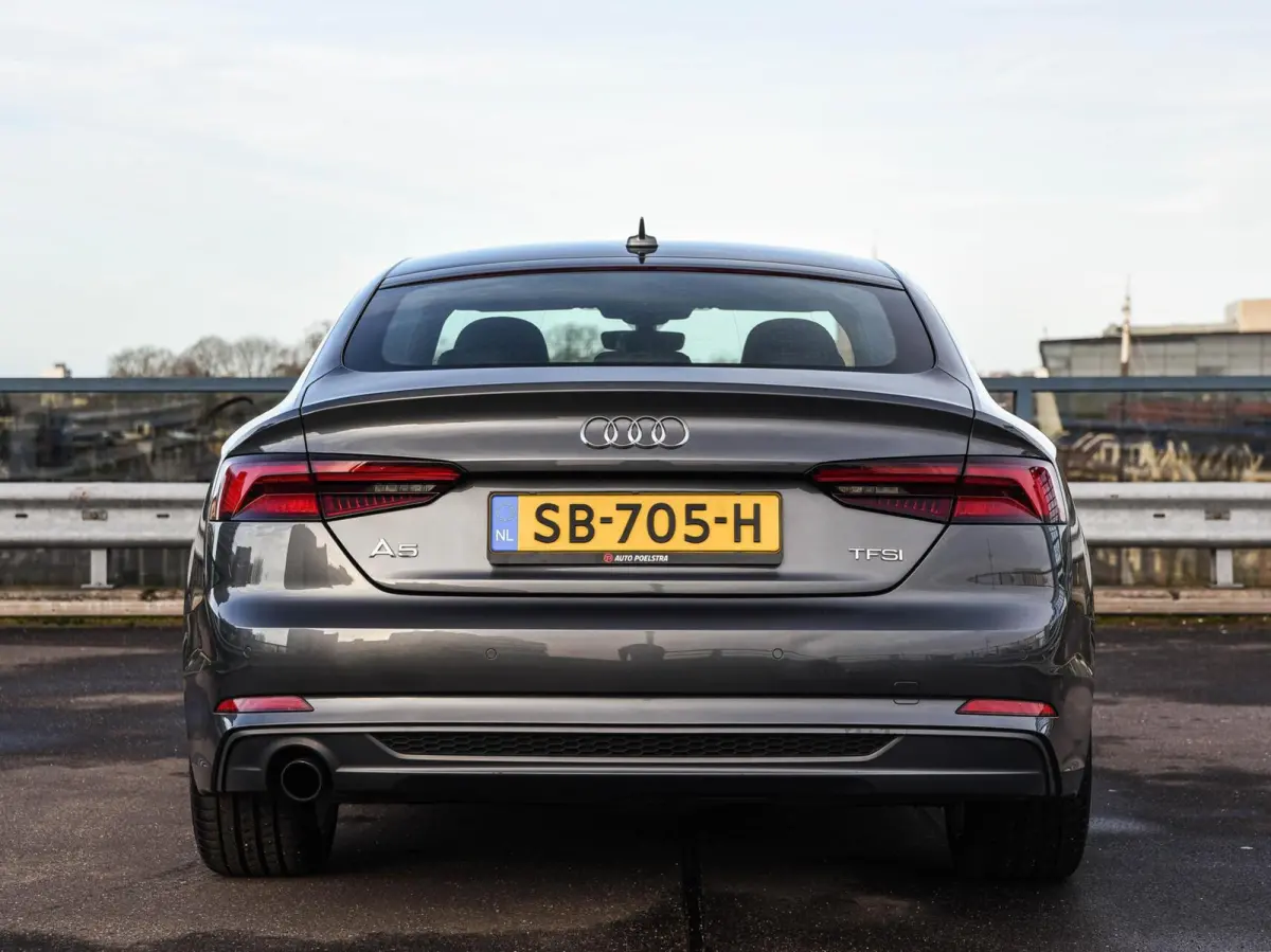 1.4 TFSI Sport S-line Edition Virtual Cockpit Ambianceverlichting Stoelverwarming LED Apple CarPlay Android Auto DAB Navigatie 18"