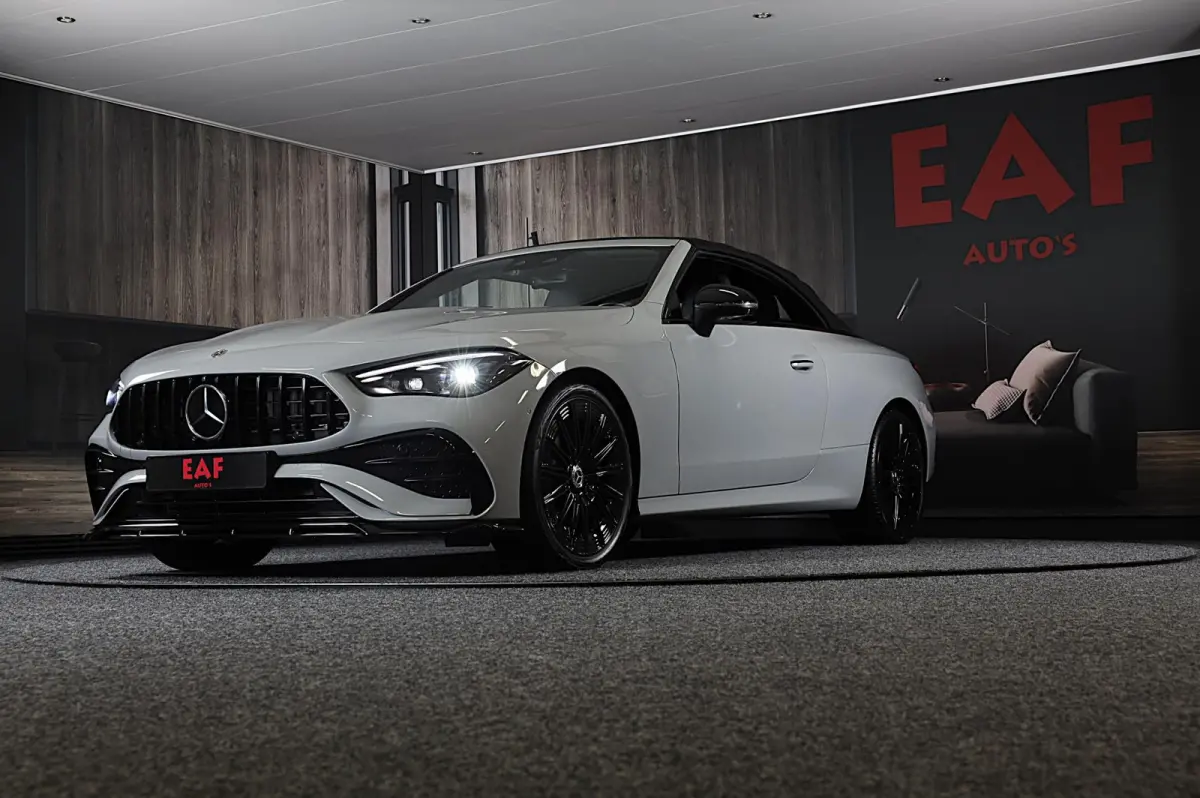 300 4MATIC AMG Line / Massage / Head Up / Memory / Aircap / Leder / Verkoeling / Burmester / 20 Inch