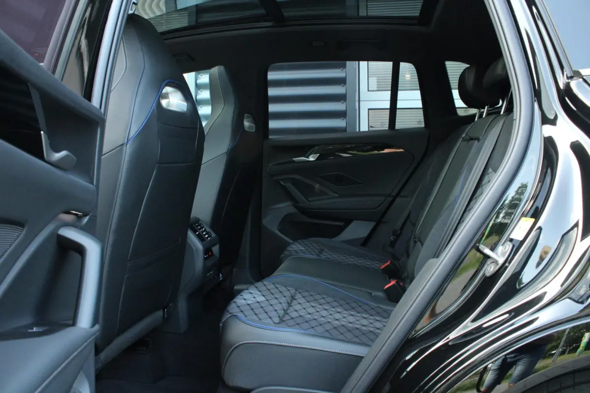 1.5 eHybrid 204pk R-Line Edition | Velgen 20'' | Trekhaak Inklapbaar