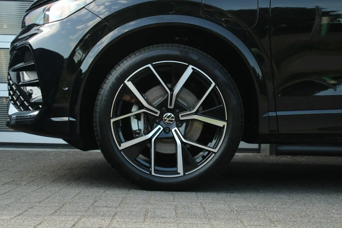 1.5 eHybrid 204pk R-Line Edition | Velgen 20'' | Trekhaak Inklapbaar