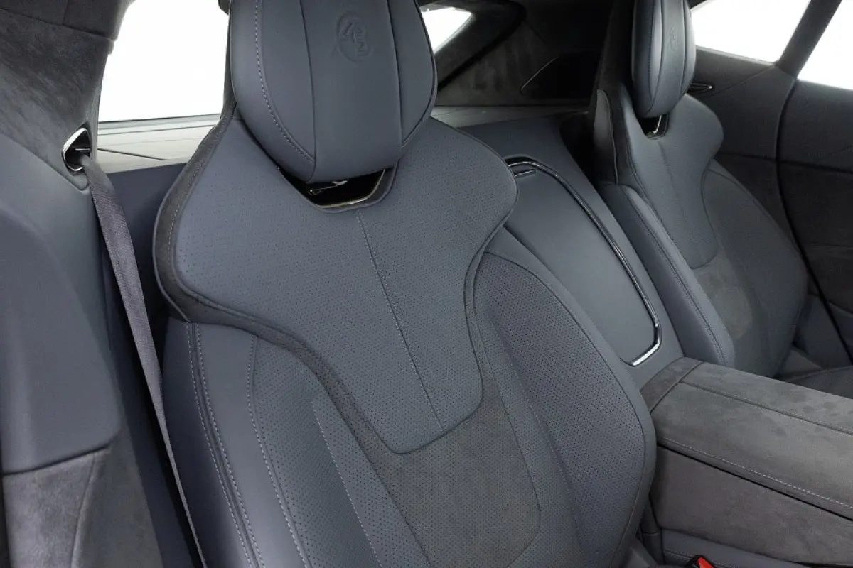 EDS 450 S 4WD Executive Seat 112 kWh | PANORAMADAK | SOH: 99,3% |