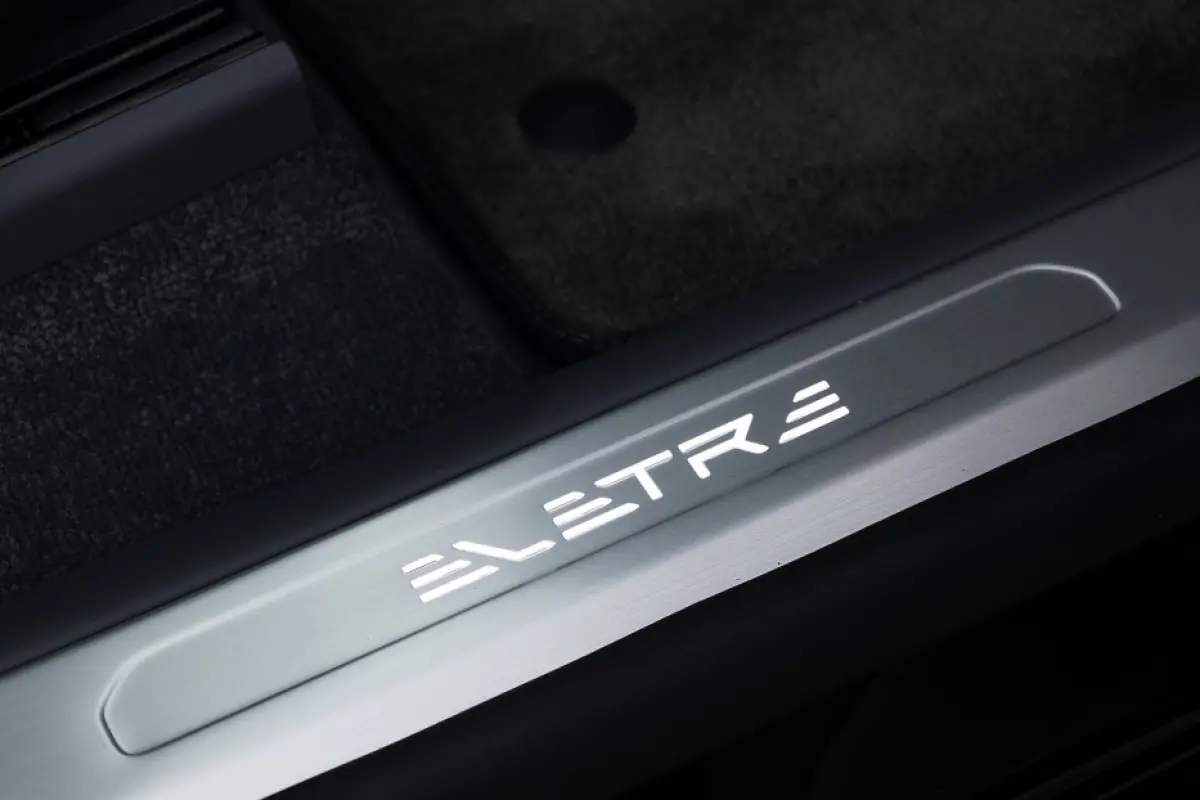 EDS 450 S 4WD Executive Seat 112 kWh | PANORAMADAK | SOH: 99,3% |