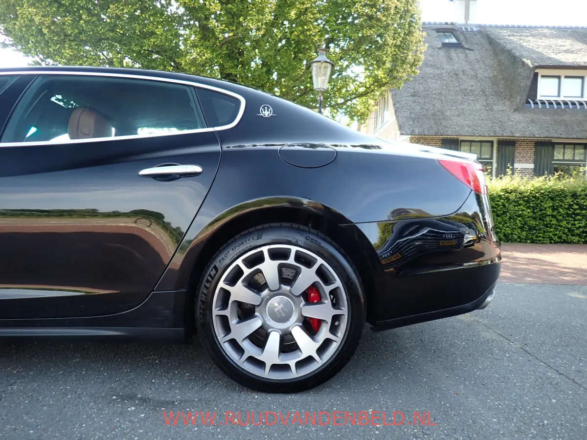 3.0 S Q4 20 INCH / NAVI / SCHUIFDAK