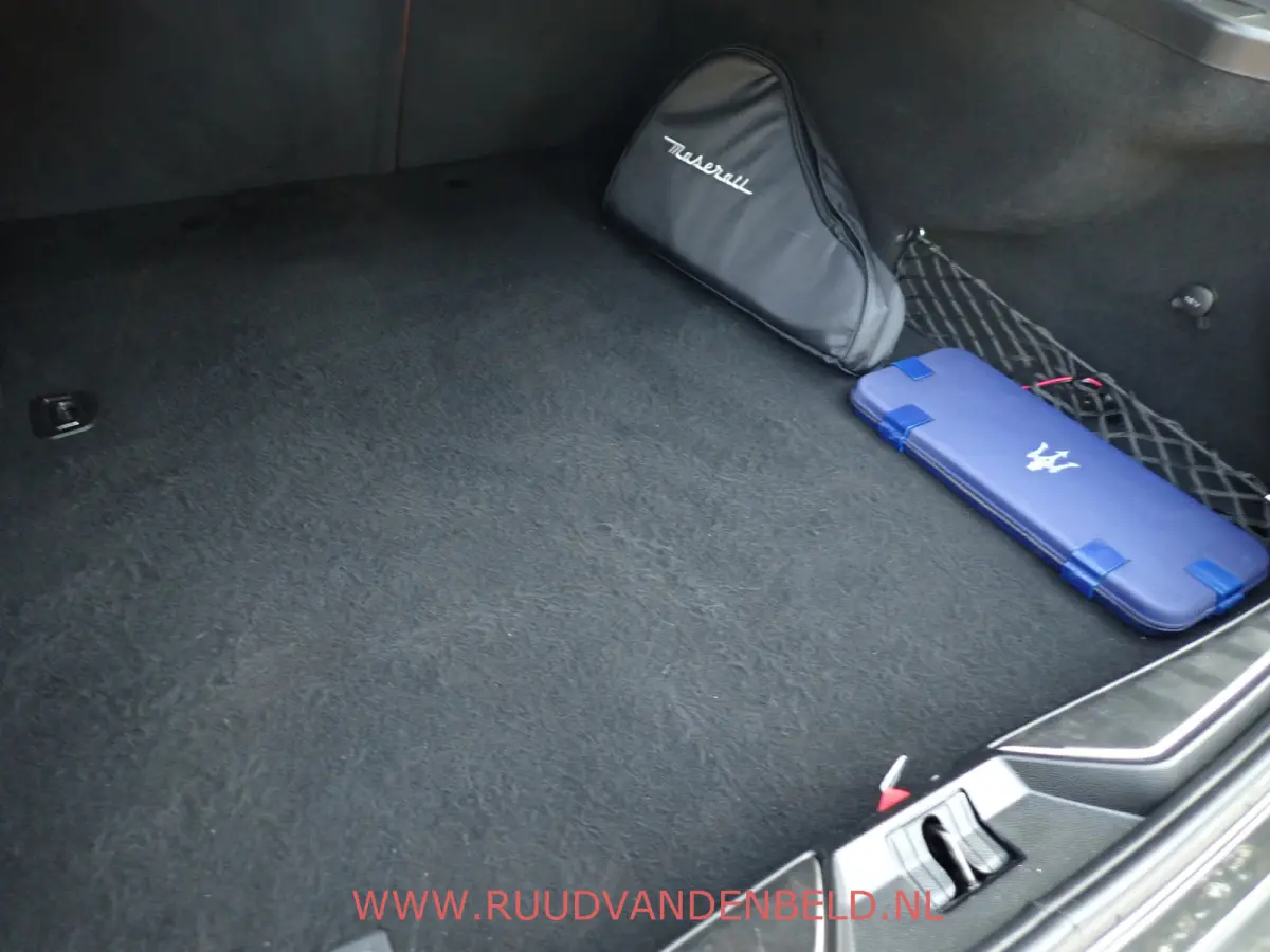 3.0 S Q4 20 INCH / NAVI / SCHUIFDAK