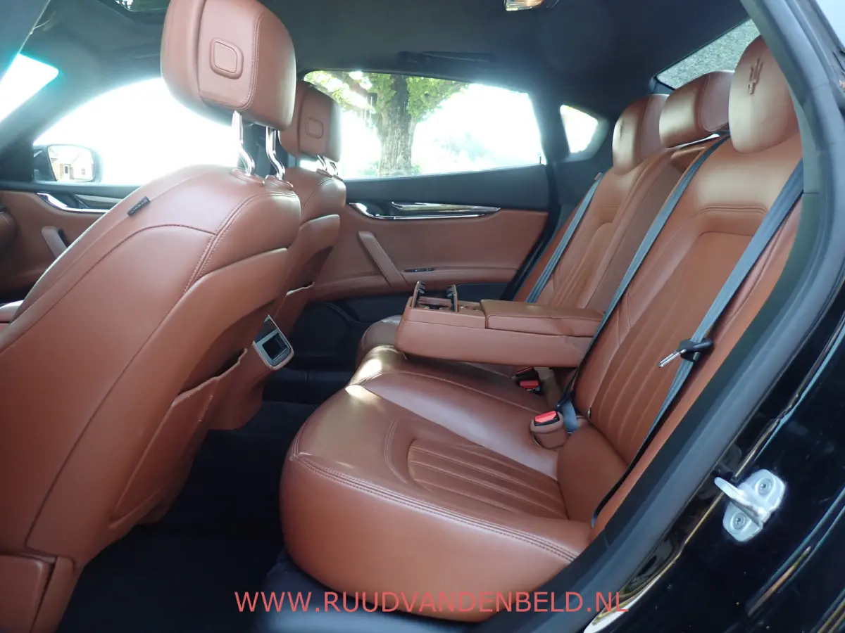 3.0 S Q4 20 INCH / NAVI / SCHUIFDAK