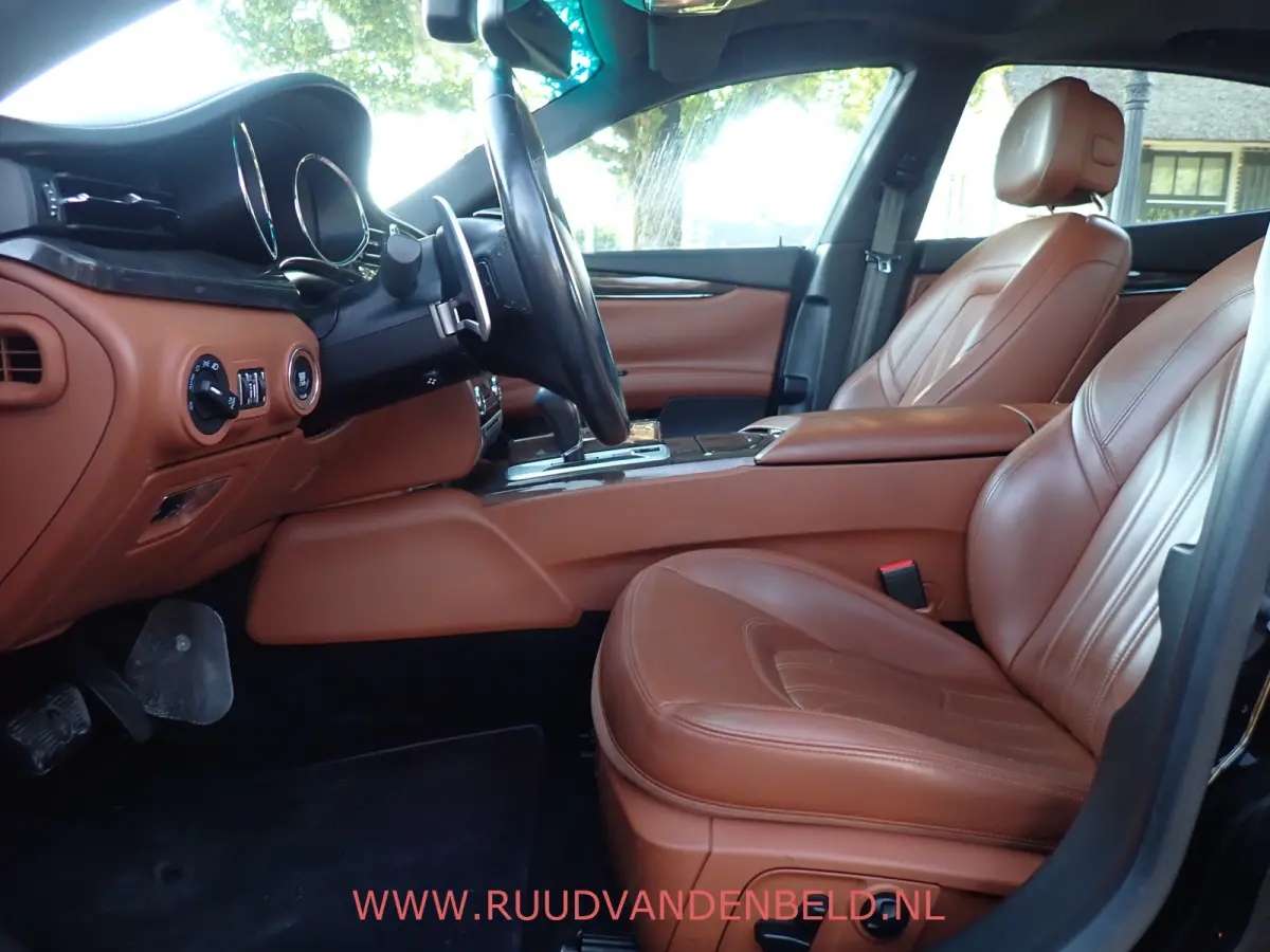 3.0 S Q4 20 INCH / NAVI / SCHUIFDAK