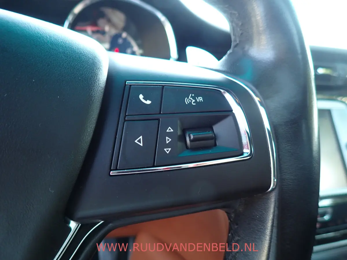 3.0 S Q4 20 INCH / NAVI / SCHUIFDAK