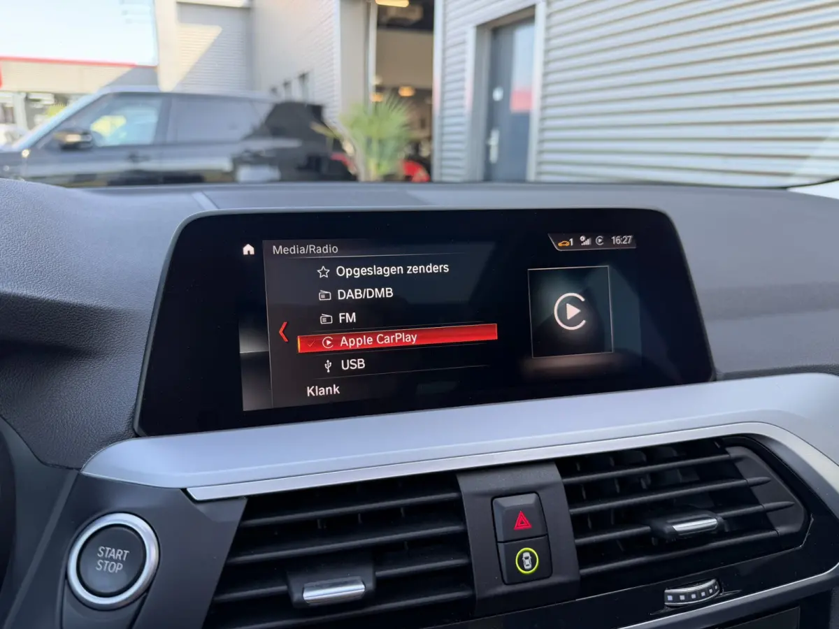 xDrive30e High Executive SOH 91% Leer Panoramadak Trekhaak Adaptieve LED 19 Inch Keyess Entry Head-Up Display Carplay Elek Stoelverstelling