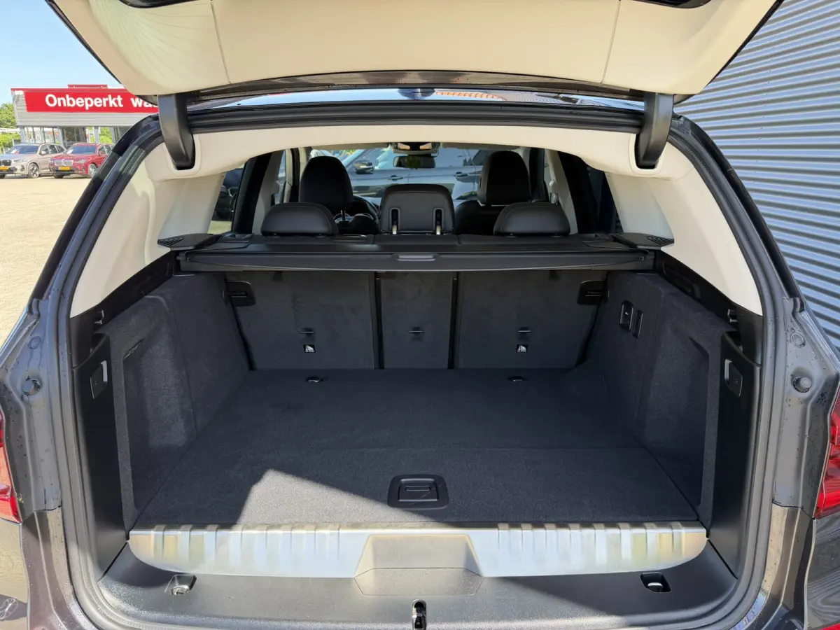 xDrive30e High Executive SOH 91% Leer Panoramadak Trekhaak Adaptieve LED 19 Inch Keyess Entry Head-Up Display Carplay Elek Stoelverstelling