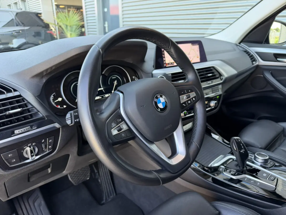 xDrive30e High Executive SOH 91% Leer Panoramadak Trekhaak Adaptieve LED 19 Inch Keyess Entry Head-Up Display Carplay Elek Stoelverstelling