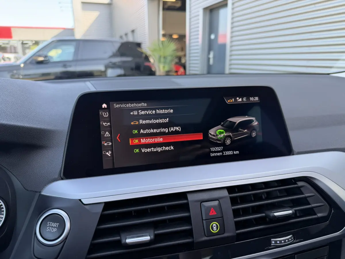 xDrive30e High Executive SOH 91% Leer Panoramadak Trekhaak Adaptieve LED 19 Inch Keyess Entry Head-Up Display Carplay Elek Stoelverstelling