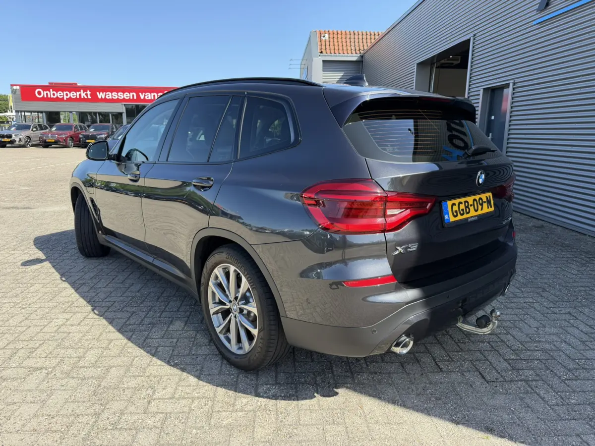 xDrive30e High Executive SOH 91% Leer Panoramadak Trekhaak Adaptieve LED 19 Inch Keyess Entry Head-Up Display Carplay Elek Stoelverstelling