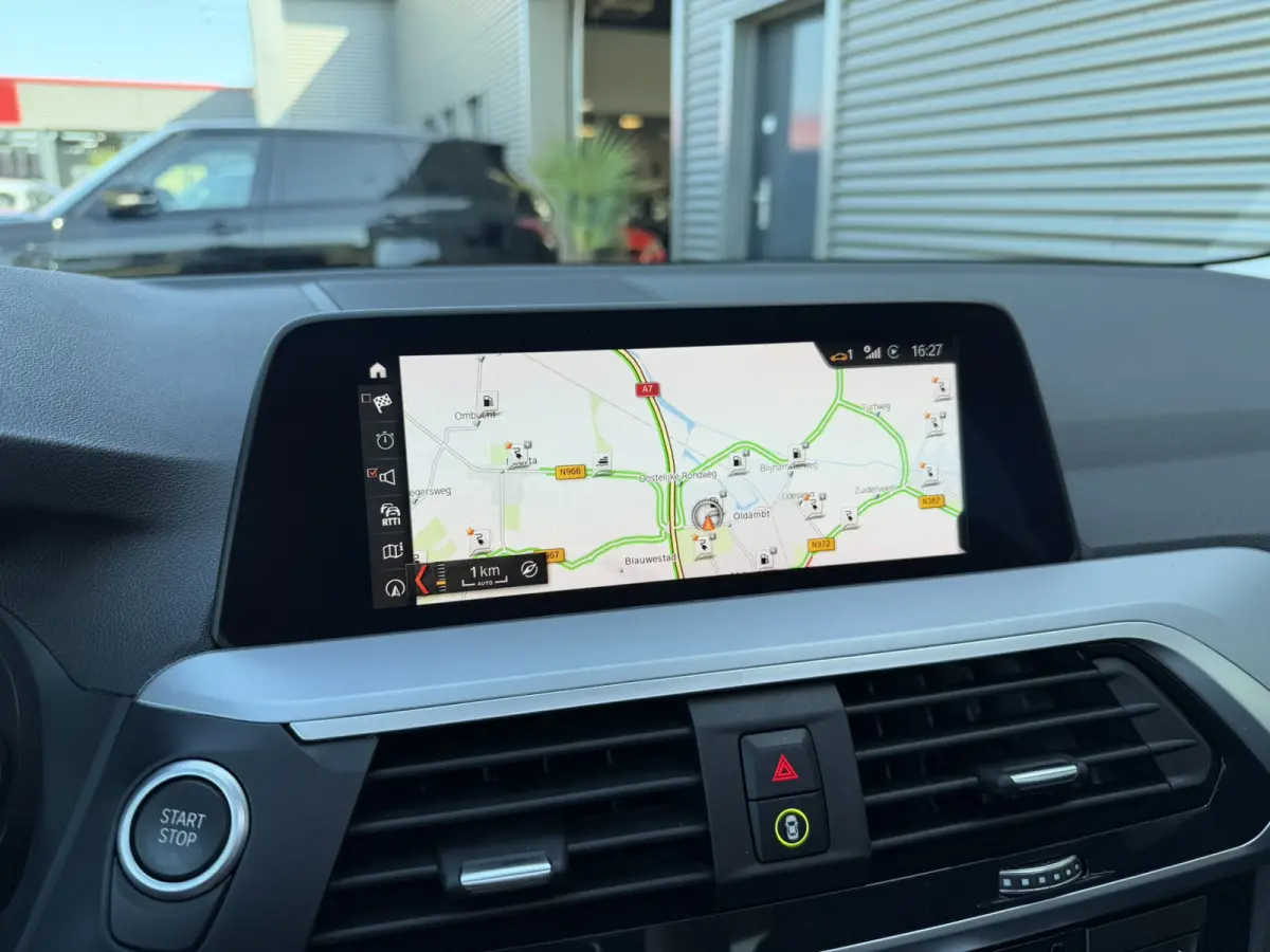 xDrive30e High Executive SOH 91% Leer Panoramadak Trekhaak Adaptieve LED 19 Inch Keyess Entry Head-Up Display Carplay Elek Stoelverstelling