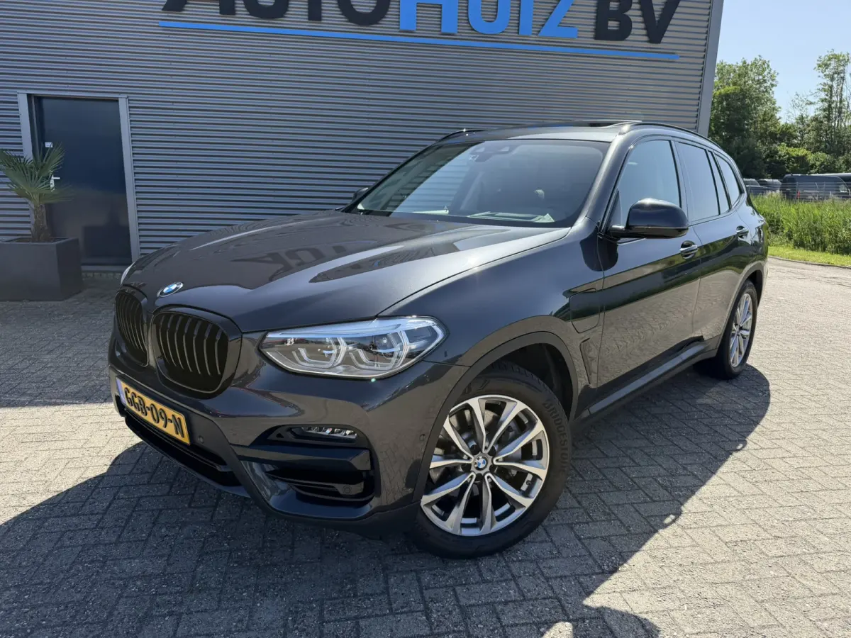 xDrive30e High Executive SOH 91% Leer Panoramadak Trekhaak Adaptieve LED 19 Inch Keyess Entry Head-Up Display Carplay Elek Stoelverstelling