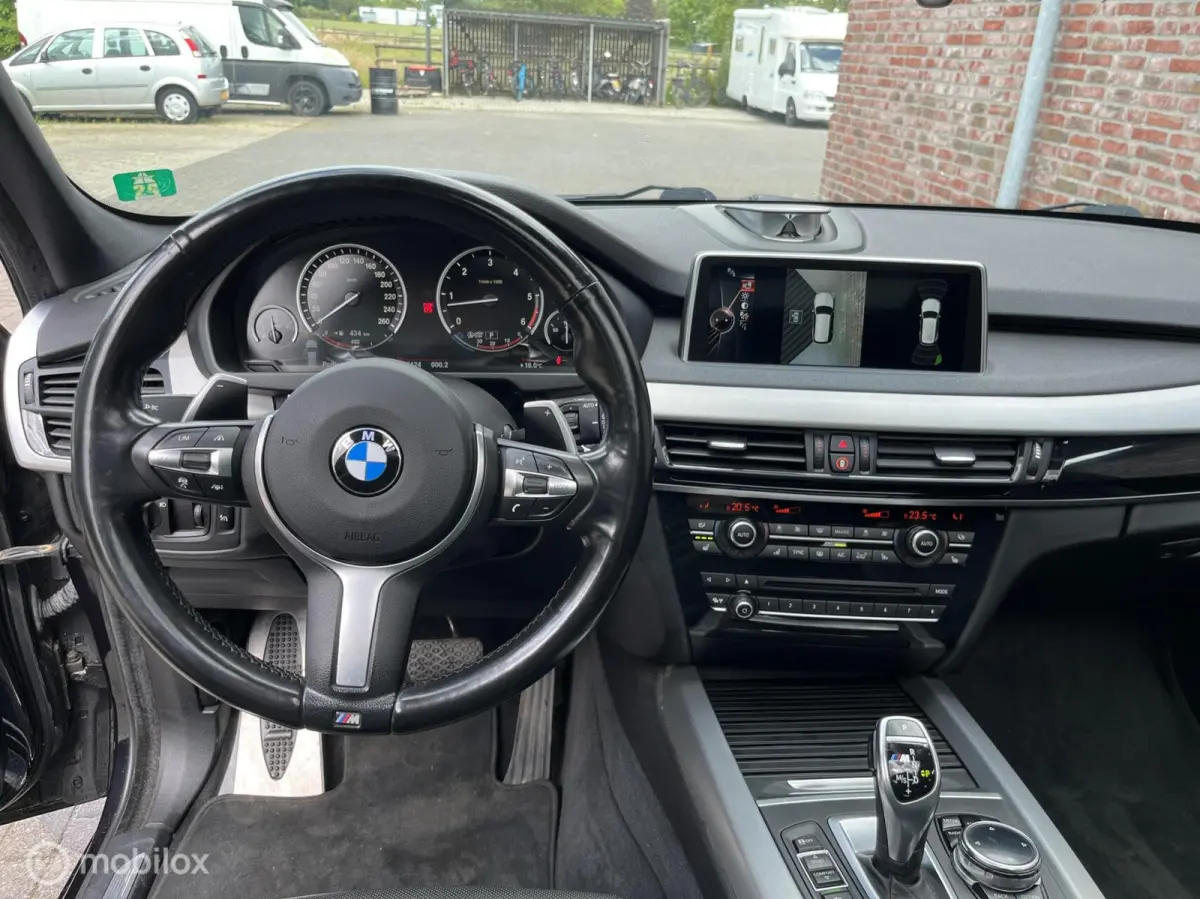 M50d nieuwe motor