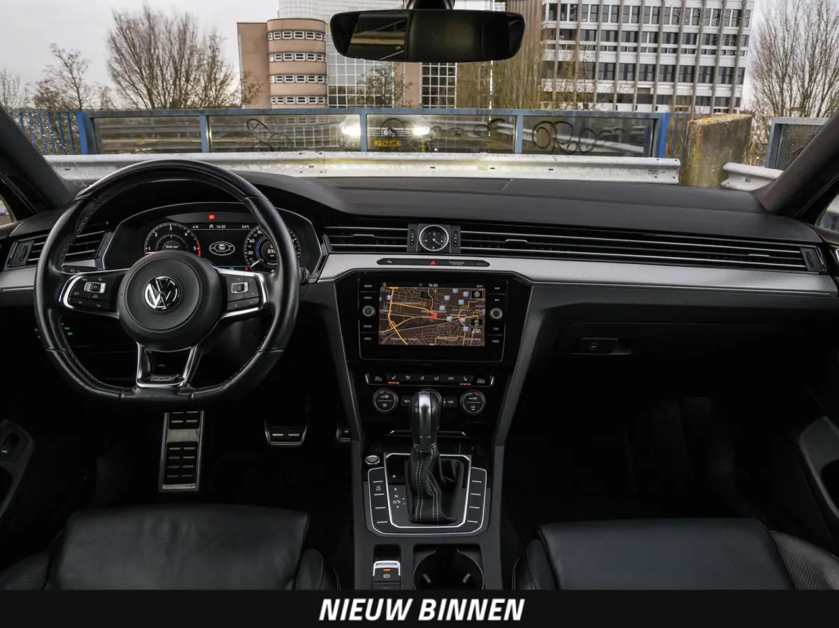 1.6 TDI DSG Highline R-Line Facelift Leder Virtual Cockpit LED ACC Harman/Kardon ergoComfort Navigatie Apple CarPlay Android Auto Trekhaak Stoelverwarming 17"