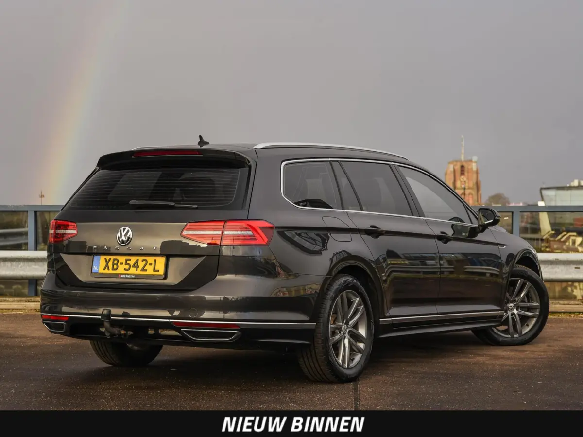1.6 TDI DSG Highline R-Line Facelift Leder Virtual Cockpit LED ACC Harman/Kardon ergoComfort Navigatie Apple CarPlay Android Auto Trekhaak Stoelverwarming 17"