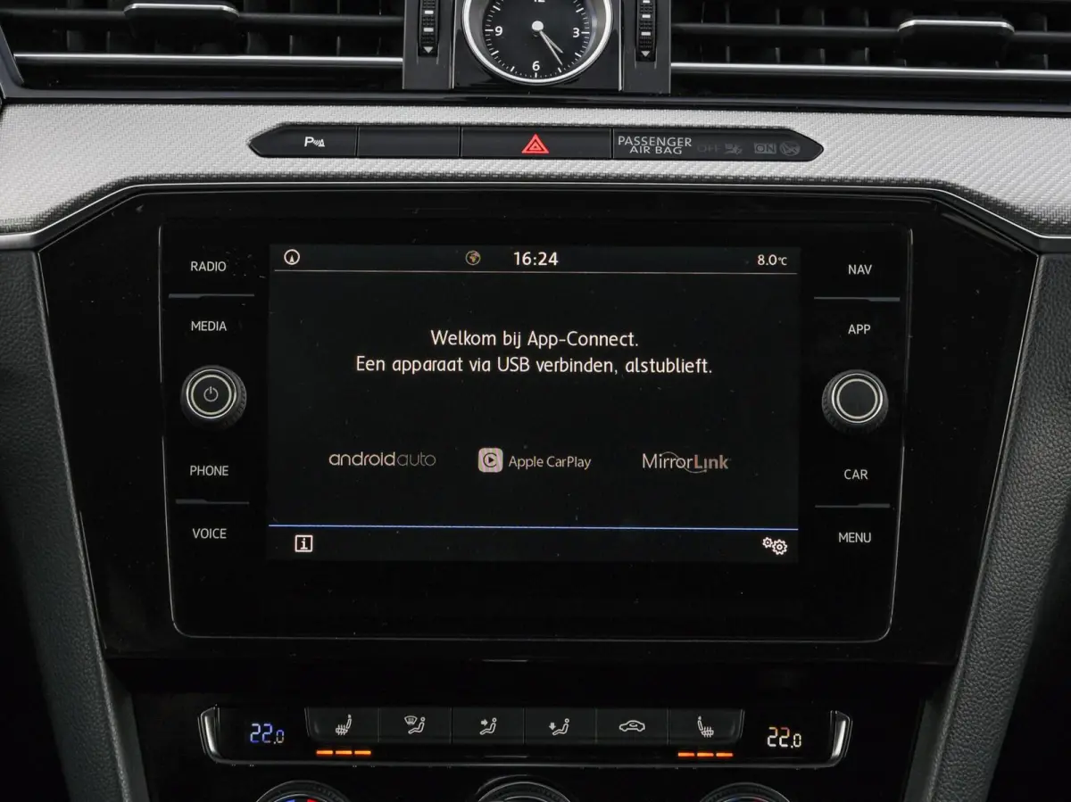 1.6 TDI DSG Highline R-Line Facelift Leder Virtual Cockpit LED ACC Harman/Kardon ergoComfort Navigatie Apple CarPlay Android Auto Trekhaak Stoelverwarming 17"