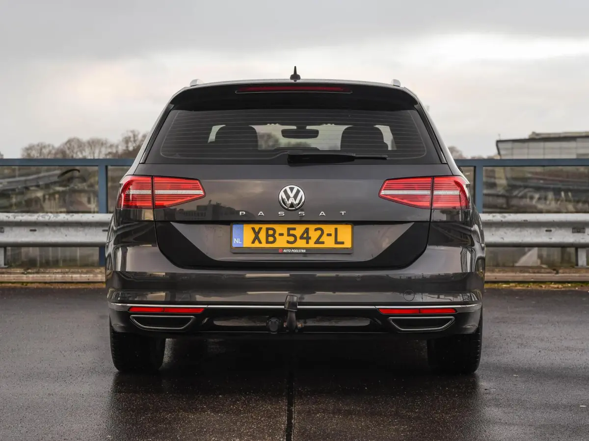 1.6 TDI DSG Highline R-Line Facelift Leder Virtual Cockpit LED ACC Harman/Kardon ergoComfort Navigatie Apple CarPlay Android Auto Trekhaak Stoelverwarming 17"