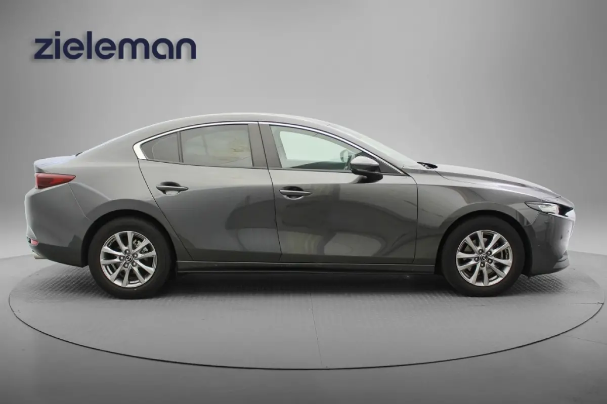 2.0 e-SkyActiv-G M Hybrid Comfort - Carplay, Navi, Camera, Stoel/Stuur verw. PDC