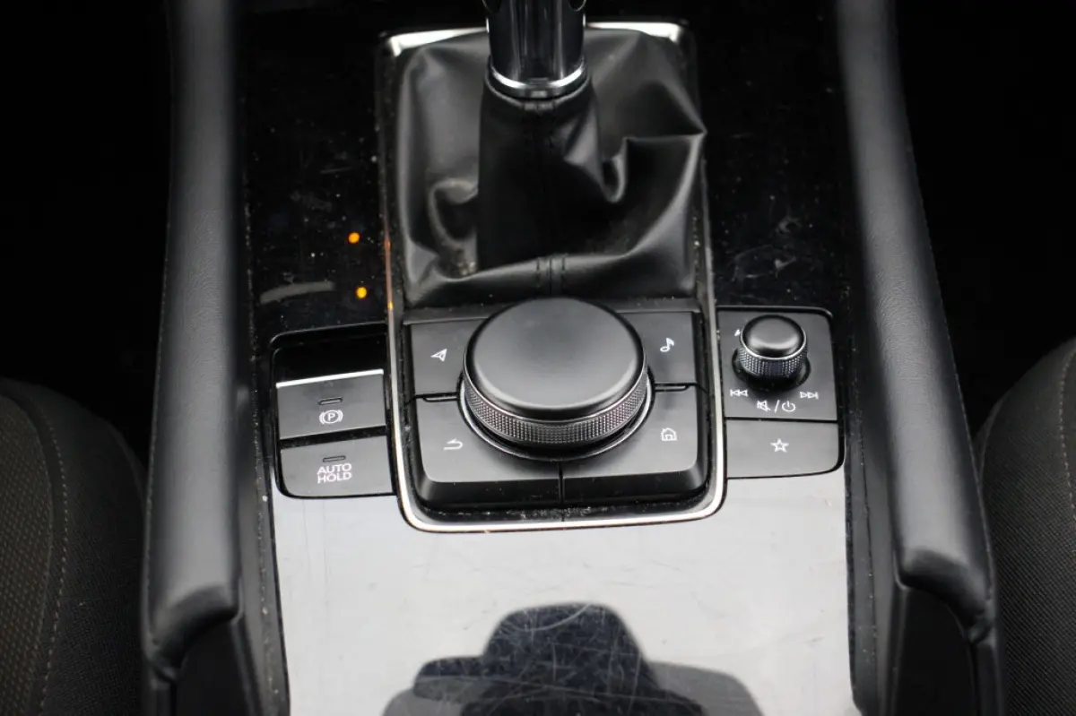2.0 e-SkyActiv-G M Hybrid Comfort - Carplay, Navi, Camera, Stoel/Stuur verw. PDC