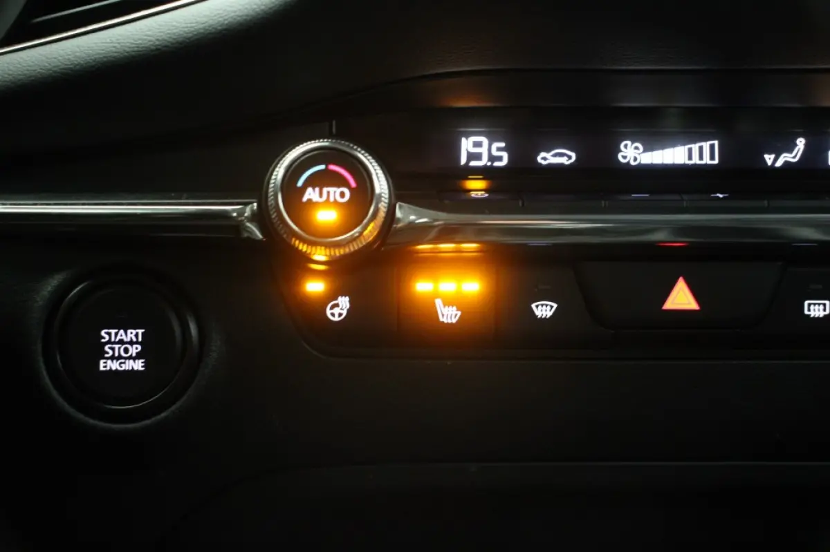 2.0 e-SkyActiv-G M Hybrid Comfort - Carplay, Navi, Camera, Stoel/Stuur verw. PDC