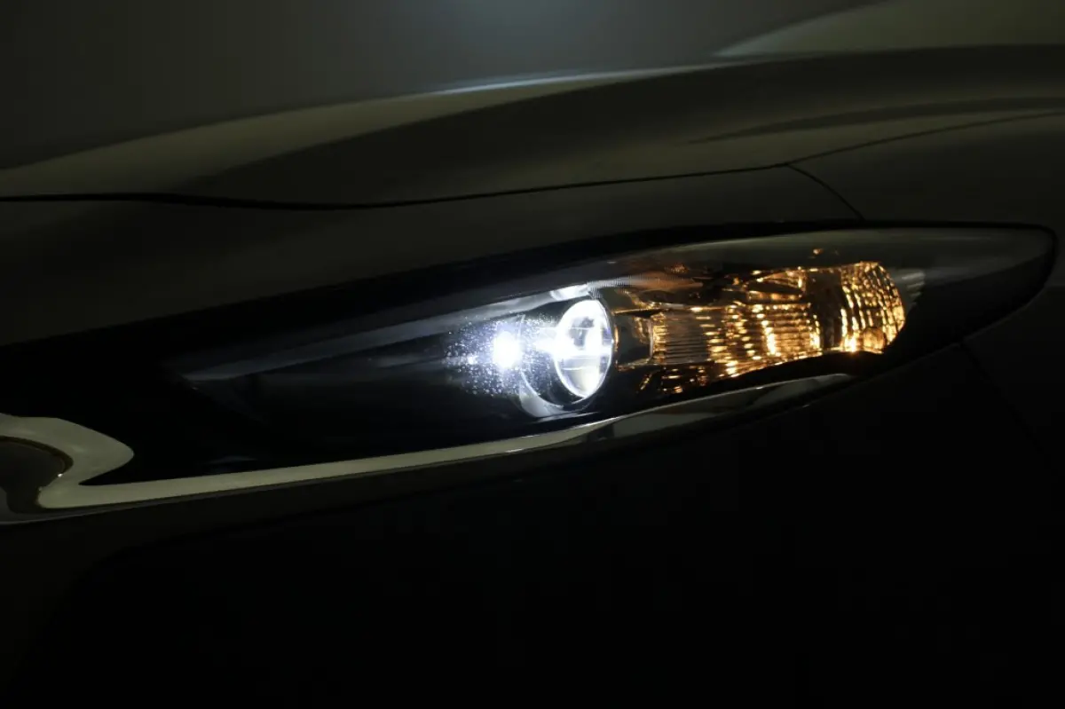 2.0 e-SkyActiv-G M Hybrid Comfort - Carplay, Navi, Camera, Stoel/Stuur verw. PDC