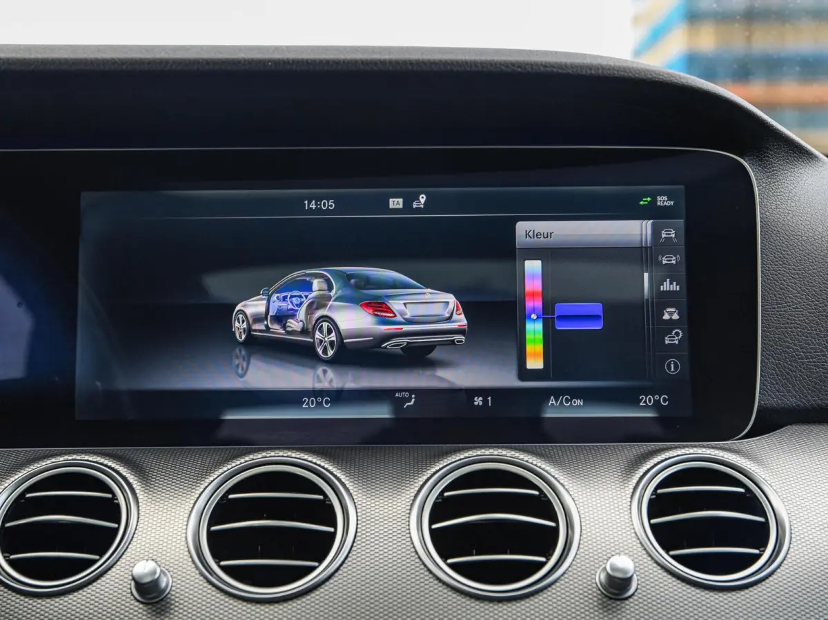 200 AMG Line | Panoramadak | Leder | 360 Camera | Widescreen | LED | Apple CarPlay Android Auto | Memory | 19" | Sfeerverlichting | Dealeronderhouden