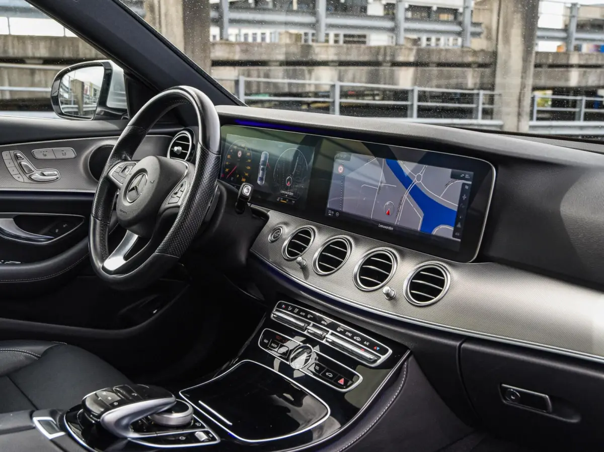 200 AMG Line | Panoramadak | Leder | 360 Camera | Widescreen | LED | Apple CarPlay Android Auto | Memory | 19" | Sfeerverlichting | Dealeronderhouden