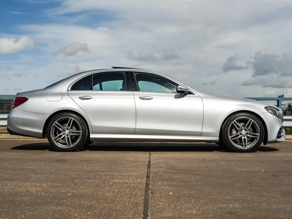 200 AMG Line | Panoramadak | Leder | 360 Camera | Widescreen | LED | Apple CarPlay Android Auto | Memory | 19" | Sfeerverlichting | Dealeronderhouden