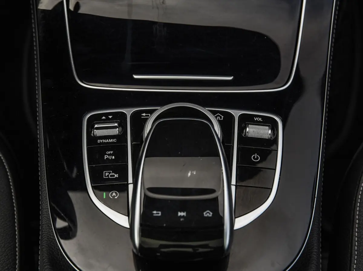 200 AMG Line | Panoramadak | Leder | 360 Camera | Widescreen | LED | Apple CarPlay Android Auto | Memory | 19" | Sfeerverlichting | Dealeronderhouden