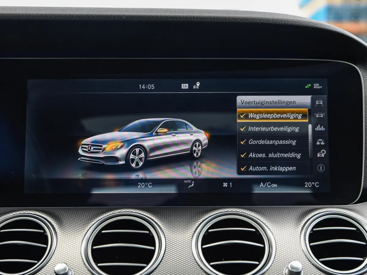 200 AMG Line | Panoramadak | Leder | 360 Camera | Widescreen | LED | Apple CarPlay Android Auto | Memory | 19" | Sfeerverlichting | Dealeronderhouden