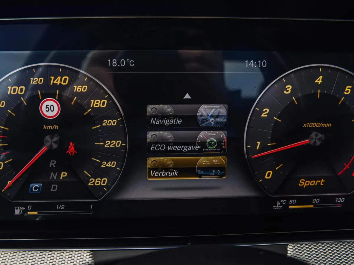 200 AMG Line | Panoramadak | Leder | 360 Camera | Widescreen | LED | Apple CarPlay Android Auto | Memory | 19" | Sfeerverlichting | Dealeronderhouden