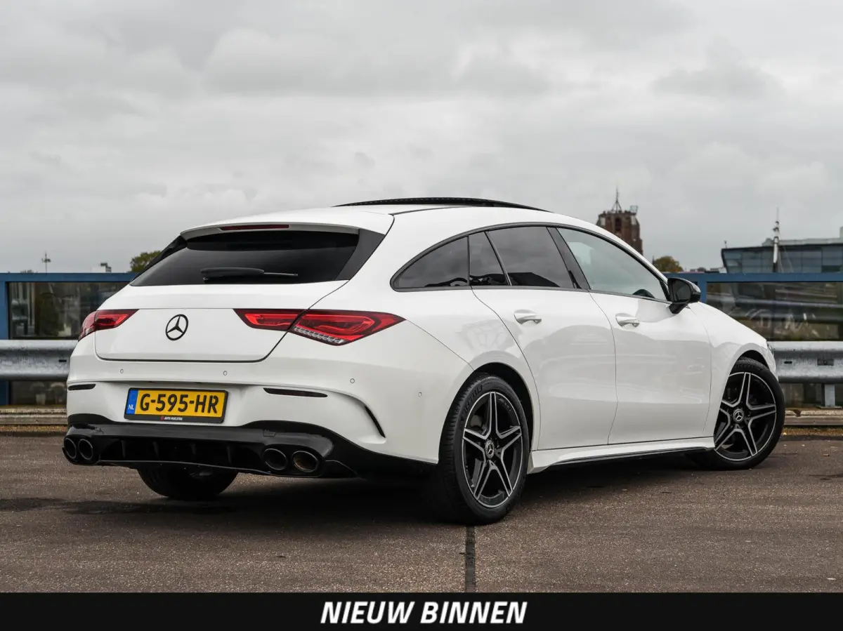 180 AMG | Panoramadak | LED | Widescreen | Camera | Navigatie | Apple CarPlay / Android Auto | Stoelverwarming