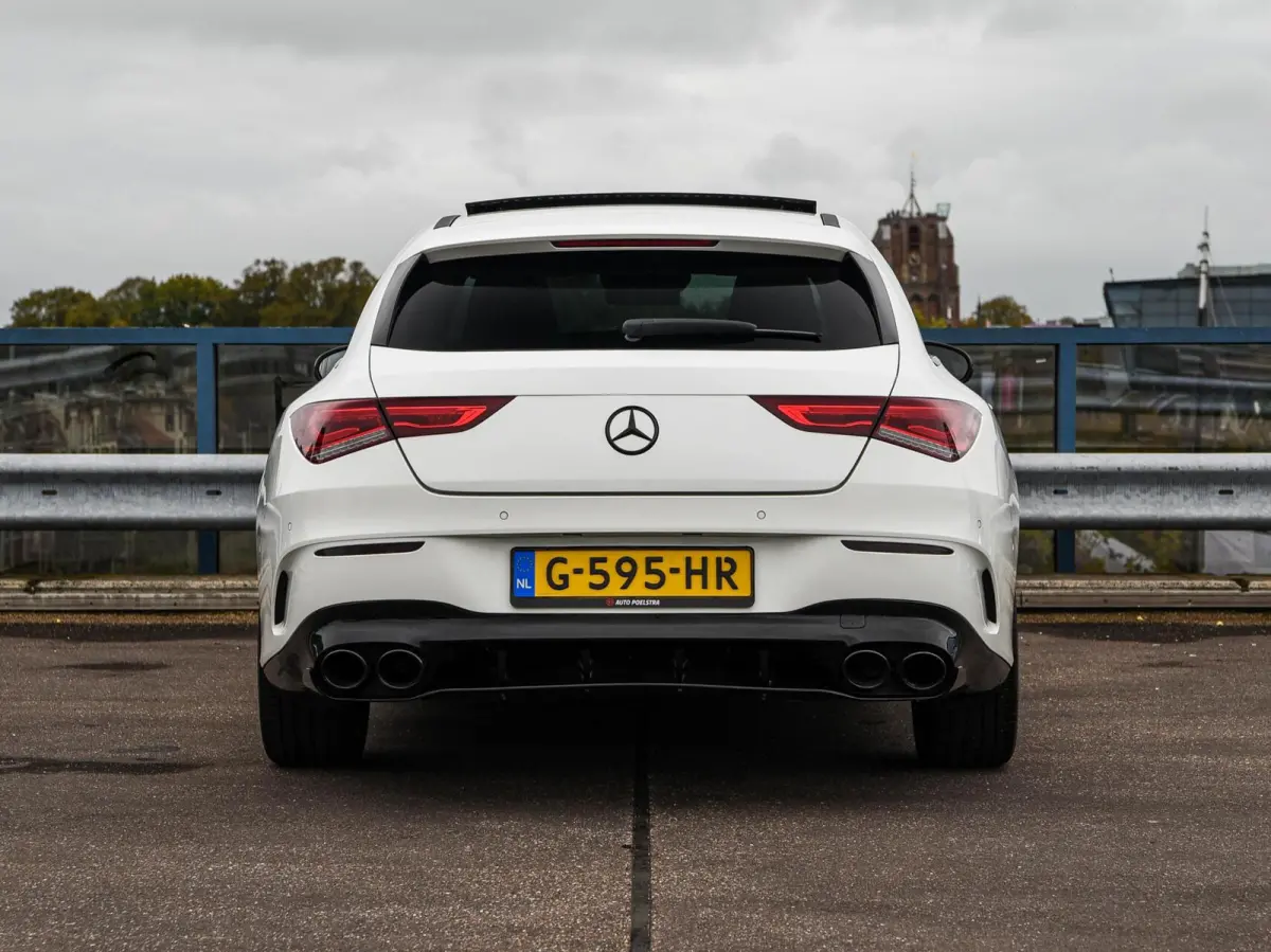 180 AMG | Panoramadak | LED | Widescreen | Camera | Navigatie | Apple CarPlay / Android Auto | Stoelverwarming