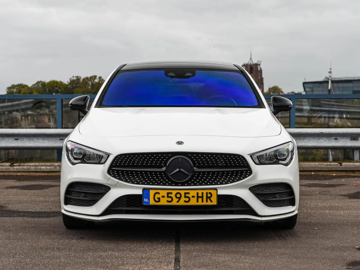 180 AMG | Panoramadak | LED | Widescreen | Camera | Navigatie | Apple CarPlay / Android Auto | Stoelverwarming